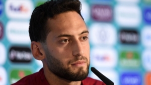 Hakan Çalhanoğlu’ndan Kuntz ve Emre Mor Açıklaması