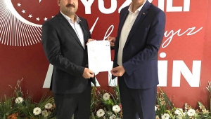 Veteriner Hekim olarak görev yaptığı Yusufeli Belediye Başkanlığı'na aday oldu