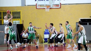 Sakarya Büyükşehir basketboldan taraftarı önünde Vefa galibiyeti: 83-73