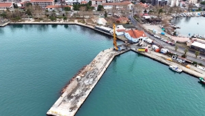 Bozhane Limanı'nda güçlendirme çalışmaları devam ediyor