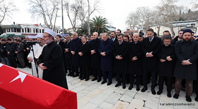 Cumhurbaşkanı Erdoğan, yazar Alev Alatlı'nın cenaze törenine katıldı