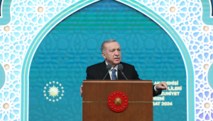 Erdoğan: 15 Temmuz, hoca kılıklı sahtekarın ülkemize zararının son örneğidir