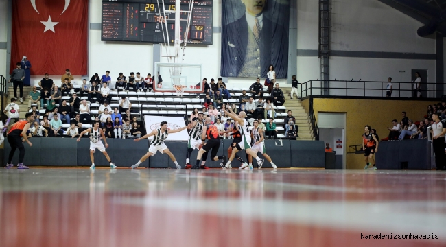 Sakarya Büyükşehir Basket İstanbul’dan zaferle döndü
