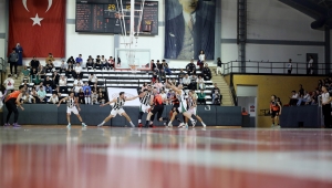 Sakarya Büyükşehir Basket İstanbul’dan zaferle döndü