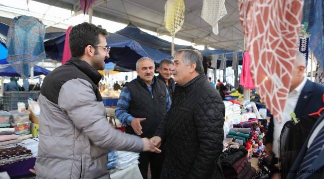 Başkan Karakullukçu’dan Pazar Esnafına Ziyaret…