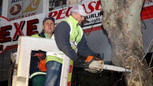 Çark Caddesi’nde gece mesaisi