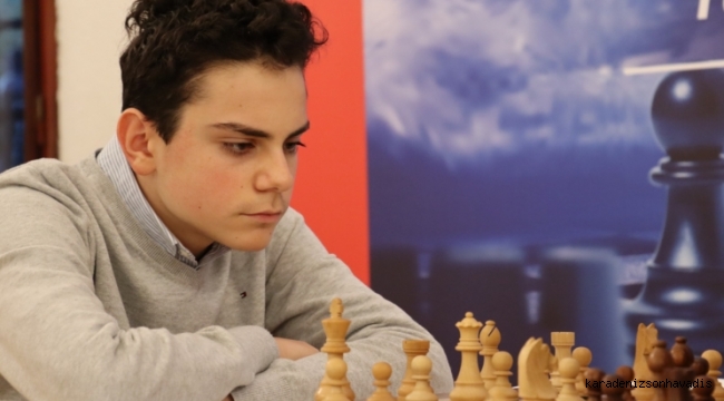 Ediz Gürel, Türkiye satranç tarihine geçti: 16 yaşında 'büyükusta' oldu