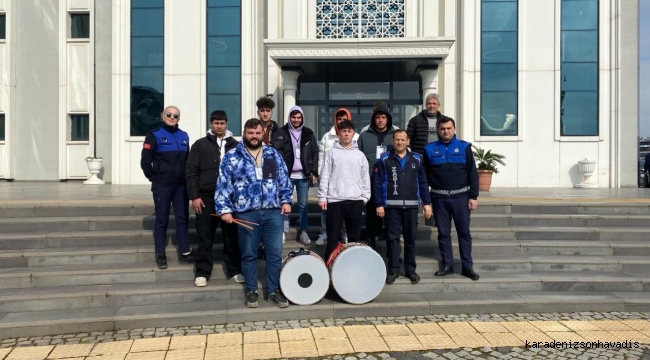 Kartepe'de davulcular Ramazan ayına hazır