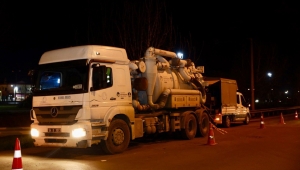 Sakarya Büyükşehir ekipleri gece boyunca altyapı mesaisini sürdürdü