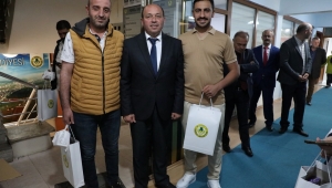 Ferizli Belediye Başkanı Mehmet Ata Personeliyle Bayramlaştı