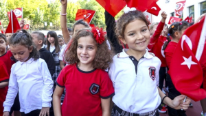 Geleceğin dünyasında çocuk ve çocukluk temalı çocuk zirvesi düzenlenecek