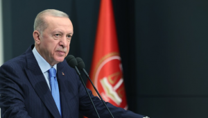 Erdoğan: Milletle arasına duvar örenlerin gözünün yaşına bakmayız