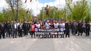 Öğretmenler “Şiddete Hayır” diye haykırdı