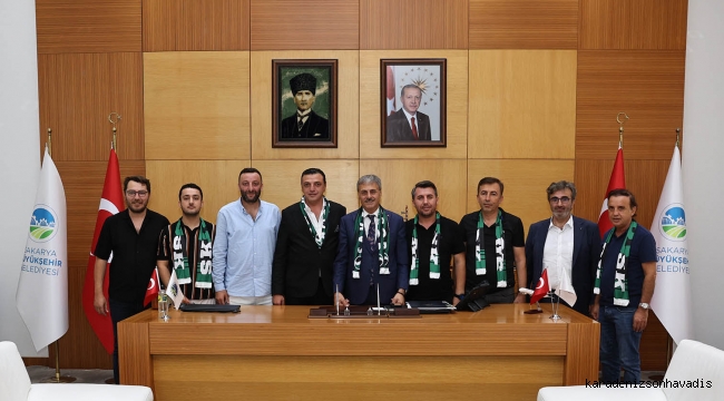 Başkan Alemdar Sakaryaspor’un yeni yönetimini ağırladı