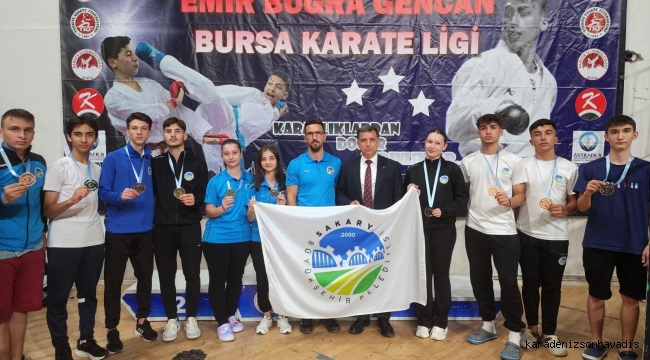 Büyükşehir’in yıldızları Bursa’da fırtına olup esti: 10 madalyayla büyük gurur
