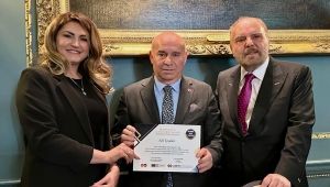 Adil Koçalan'ın Emeği Londra'da Taçlandı
