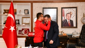 Başkan Genç’ten down sendromlu milli sporculara destek