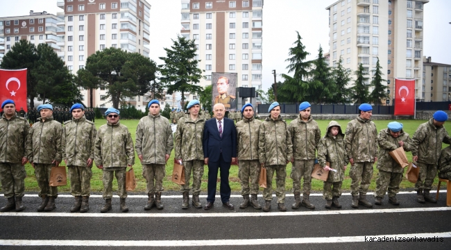 BAŞKAN VEKİLİ GÜLAY, TEMSİLİ ASKERLİK TÖRENİNE KATILDI