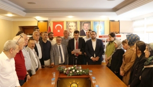 “Demokrasi için hukuk için her türlü vesayet zihniyetine karşı dik duruşumuz sürecek”