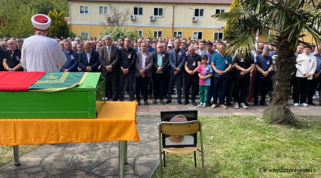 KALP KRİZİNDEN ÖLEN MADENCİ TOPRAĞA VERİLDİ
