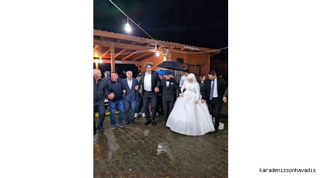 KOCAMAN’DAN YAĞMUR ALTINDA HORON