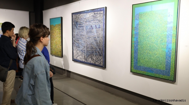 Ressam Devrim Erbil’in ‘Yatay Derinlik’ sergisi OSM’de kapılarını açtı