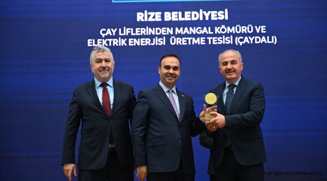 RİZE BELEDİYESİ ÇAY LİFİNDEN MANGAL KÖMÜRÜ VE ENERJİ ÜRETİM TESİSİ’NE BAKANLIKTAN ÖDÜL