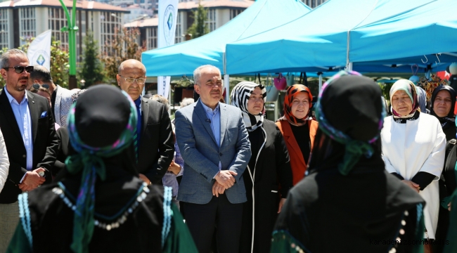 RİZE BELEDİYESİ EL SANATLARI SERGİSİ YOĞUN İLGİ GÖRDÜ