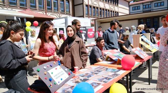 RTEÜ EĞİTİM FAKÜLTESİNDE BAHAR ŞENLİĞİ DÜZENLENDİ