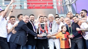ŞAMPİYON KDZ. EREĞLİ BELEDİYESPOR, KUPASINA KAVUŞTU