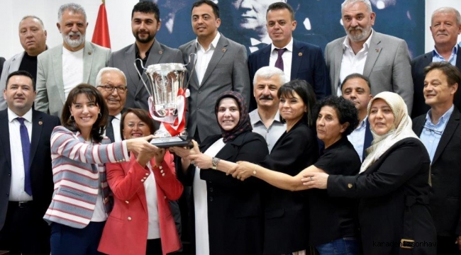 ŞAMPİYONLUK KUPASI, KDZ. EREĞLİ BELEDİYE MECLİSİ'NDE