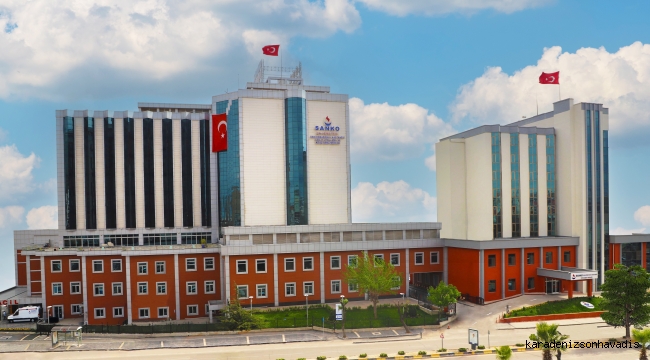 SANKO ÜNİVERSİTESİ HASTANESİ’NDE KOAH HASTALARINA BRONKOSKOPİK HACİM KÜÇÜLTÜCÜ COIL TEDAVİSİ UYGULAMASI BAŞLADI