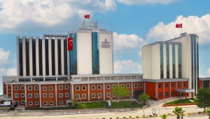 SANKO ÜNİVERSİTESİ HASTANESİ’NDE KOAH HASTALARINA BRONKOSKOPİK HACİM KÜÇÜLTÜCÜ COIL TEDAVİSİ UYGULAMASI BAŞLADI