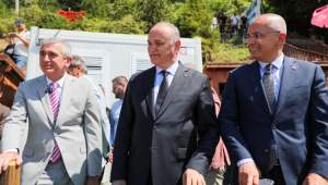Akçakoca Ceneviz Kale Plajı'na Mavi Bayrak çekildi