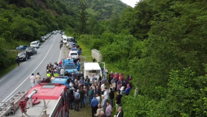Araklı’da feci kaza: Araç dereye uçtu, 2 kişi hayatını kaybetti