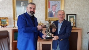 Başkan İbrahim Turgut'a hayırlı olsun ziyaretleti sürüyor
