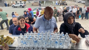 DİYANET VAKFI RİZE ŞUBESİ GÖNÜLLERE DOKUNMAYA DEVAM EDİYOR