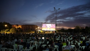 Kartepe’de Açık Hava Sinema Keyfi Başladı