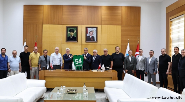 Sakaryaspor’un yeni yönetiminden Yusuf Alemdar’a ziyaret