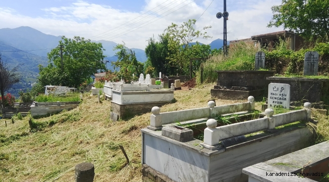 TRABZON BÜYÜKŞEHİR EKİPLERİ, MEZARLIKLARDA BAYRAM HAZIRLIKLARINI TAMAMLADI