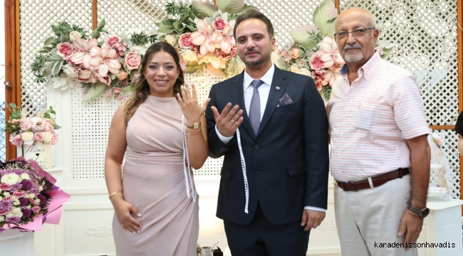 GAZETECİ BURHAN YARAR, KIZINI NİŞANLADI...