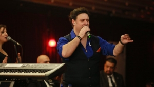 HARUN GÜRBÜZ KALIPLARIN DIŞINDA BİR ŞARKICIYIM