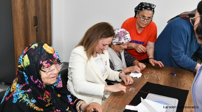 HUZUREVİ SAKİNLERİ HÜNERLERİNİ GÖSTERDİ