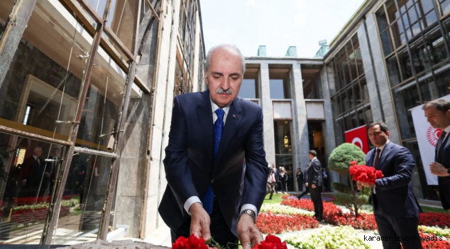 Kurtulmuş, Meclis'te bombalanan alanlara karanfil bıraktı