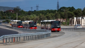 Metrobüsler seferlerine başladı: Büyükşehir detayları açıkladı