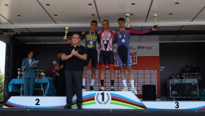 Sakarya'da nefes kesen şampiyona; Genç pedallar zirve için yarıştı