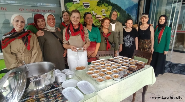 Trabzonlular derneğinden Aşure İkramı