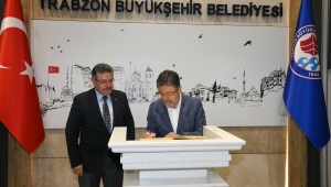 BAKAN İBRAHİM YUMAKLI, TRABZON BÜYÜKŞEHİR BELEDİYESİ'Nİ ZİYARET ETTİ