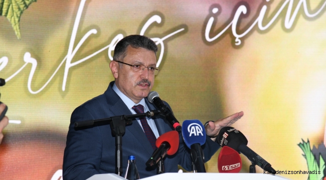 BAŞKAN GENÇ’E FINDIKTA VERİM VE KALİTEYE KATKI ÖDÜLÜ