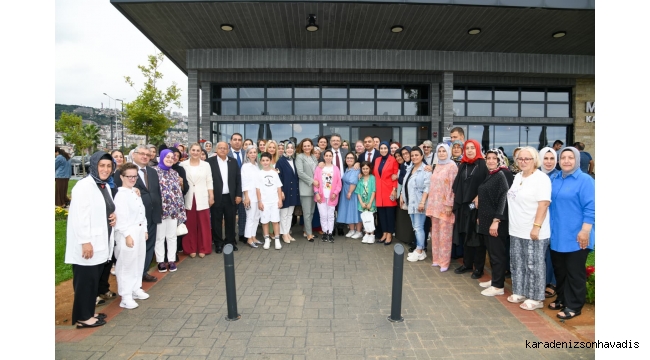 Başkan Genç: ''Özel annelere katkı sağlamak en büyük projedir''